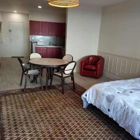 Tres Grand Studio Au Pied Du Plateau D'Angouleme. Eksteriør billede